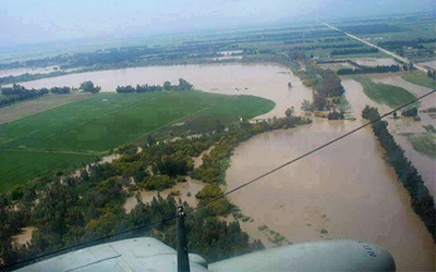 Des terres agricoles inondées par les crues.