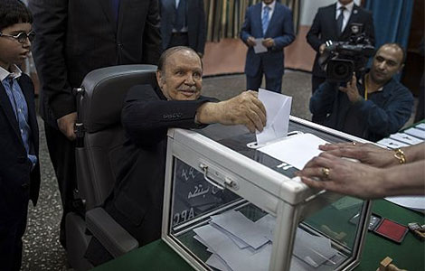 Bouteflika-vote-banniere