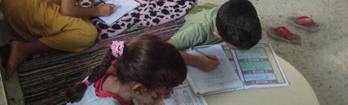 Après 3 mois de silence, la cloche de la rentrée scolaire a sonné et les 2 millions d’élèves ont repris dans la joie le chemin des écoles et des lycées. Kapitalis a rendu visite aux enfants du ‘‘Village SOS Gammarth’’. Reportage.
