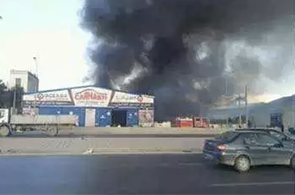 Incendie au souk Moncef Bey.