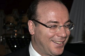 elyes fakhfakh 8 29