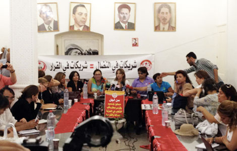 femmes mobilisation 13aout banniere 8 12