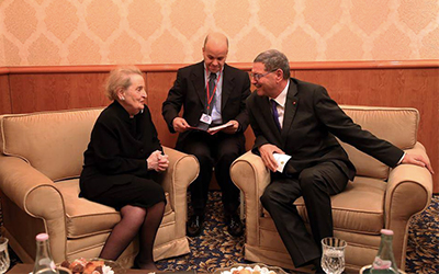 Habib Essid et Madeleine Albright