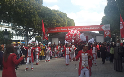 Majorettes à la fête de l'Indépendance 