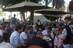 Tunis-Cafe-Avenue-Bourguiba