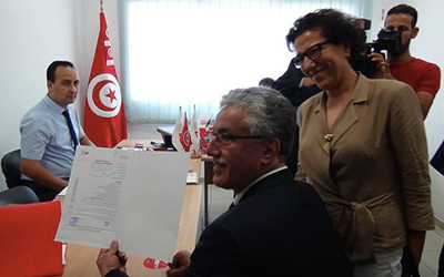 Hamma-Hammami-presente-son-dossier-de-candidature-a-la-presidence-