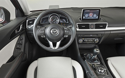 Mazda3-tableau-de-bord