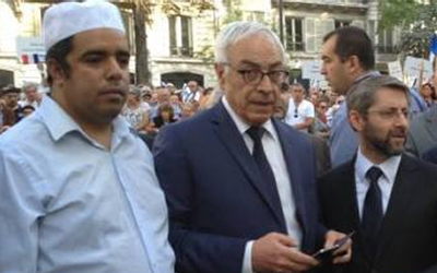 Rachid-Birbach-manifestent-en-faveur-des-Israeliens